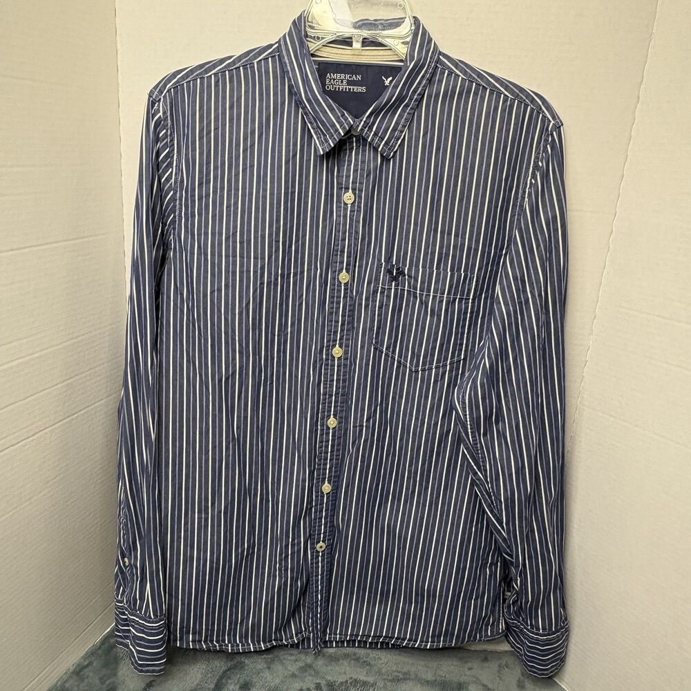 American Eagle Long Sleeve Mens M Vintage Fit Blue White Stripe Button Up Casual